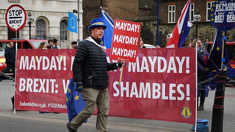 El Parlamento británico busca una alternativa al 'Brexit' de May