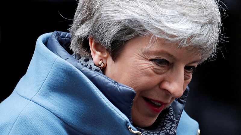 May ofrece su salida a cambio del apoyo de su acuerdo del 'Brexit'