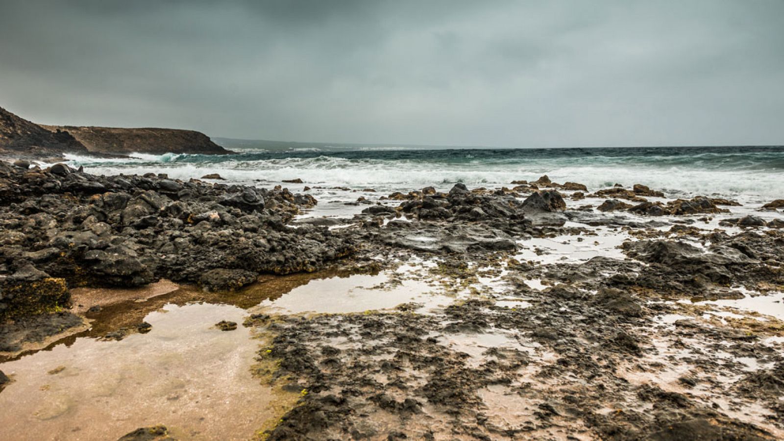 El tiempo: Sol en casi todo el país, salvo fuertes lluvias en las Islas Canarias | RTVE Play