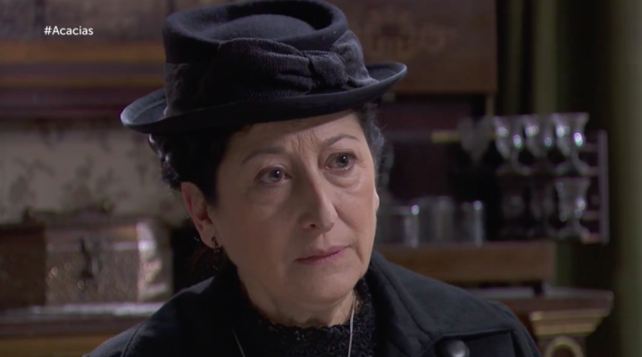 Acacias 38 - Úrsula acude a la pensión a hablar con Telmo