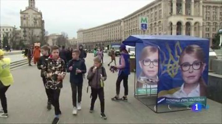 Zelenski , el actor televisivo favorito para ganar las elecciones presidenciales de Ucrania