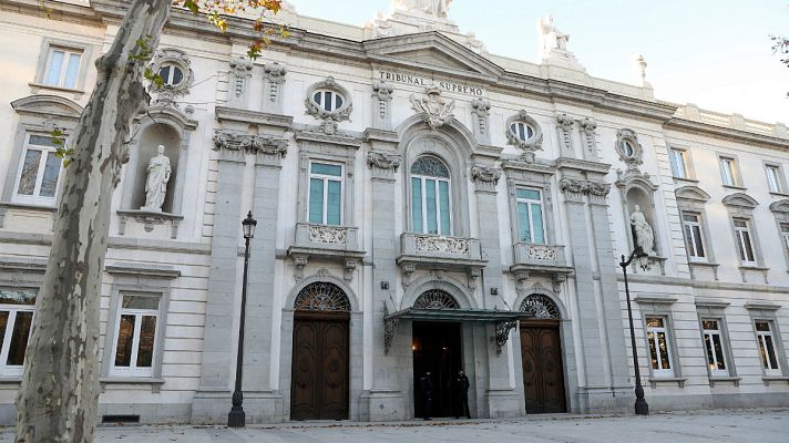 Telediario 1 - El Tribunal Supremo acuerda que los trabajadores interinos no tienen derecho a recibir indemnización por despido