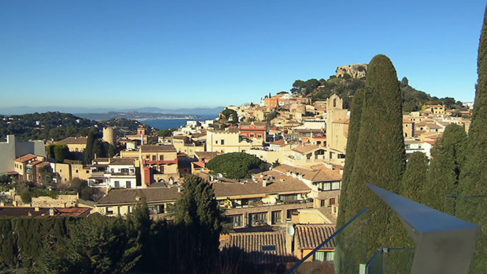 El escarabajo verde - Costa Brava, penúltimo asalto - ver ahora