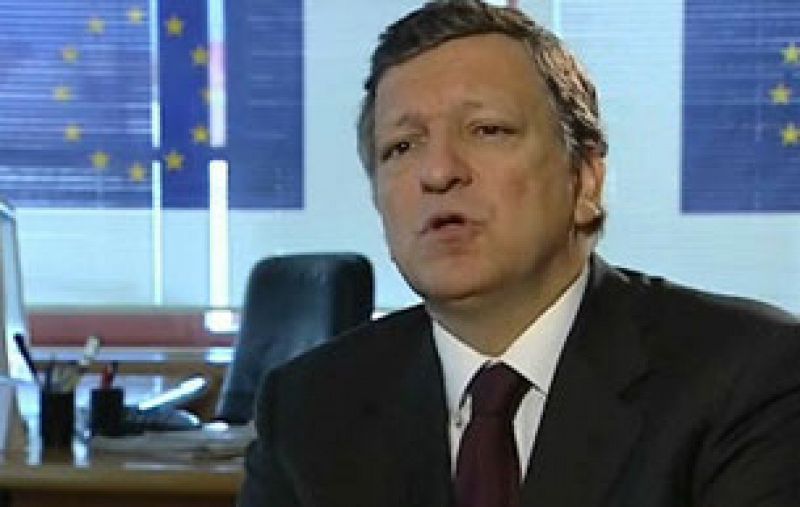 "El Mundo en 24 horas" entrevista a  José Manuel Durao Barroso. El Presidente de la Comisión Europea se muestra preocupado por la abstención en las elecciones del próximo 7 de junio y cree que lo peor de la crisis económica ya ha pasado.