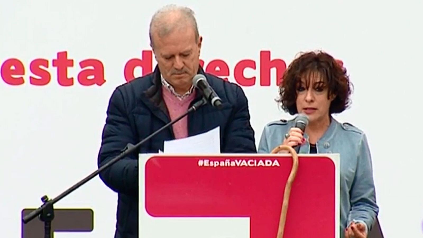 Manifestación: La 'España vaciada' pide a los políticos más atención a los territorios que pierden población en la lectura de su manifiesto