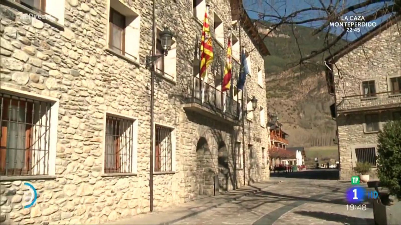 España Directo - 'España Directo' se acerca hasta Benasque, el pueblo donde se ha rodado 'La Caza. Monteperdido'