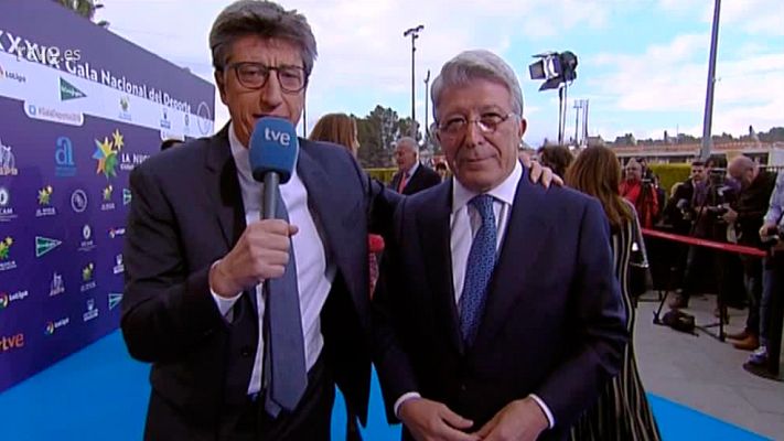 Fútbol - Cerezo, sobre Griezmann: "Se queda en el Atlético al mil por mil"