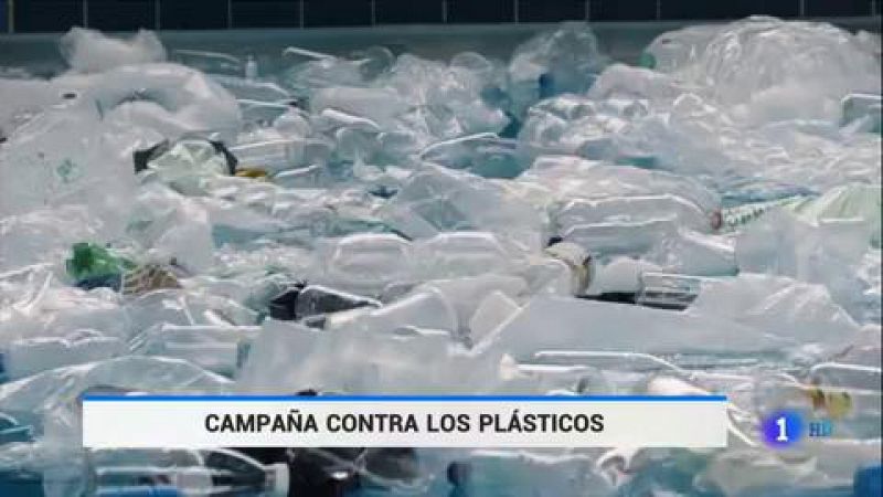 Los deportistas intentan concienciar sobre el uso abusivo de los plásticos