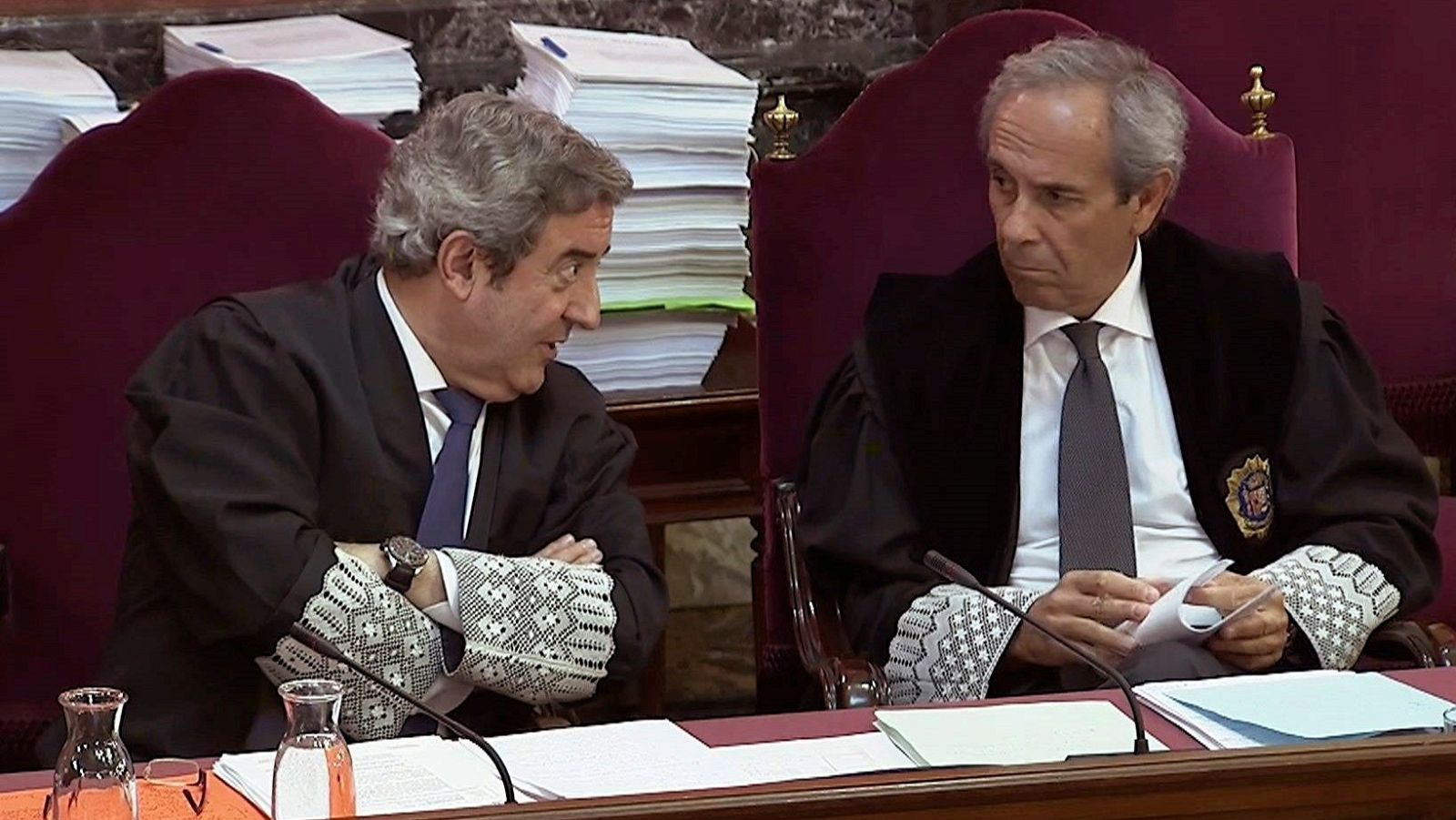 El responsable de Información de la Policía en Cataluña asegura que en los colegios estaba todo "perfectamente organizado"