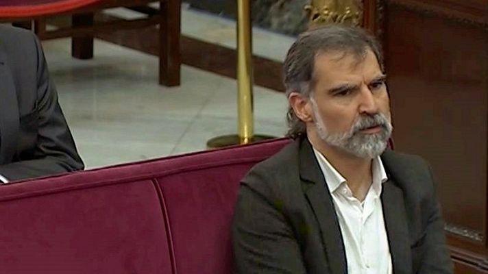 Informativo 24h - Dos guardias de Badalona declaran que Cuixart participó en la recuperación de carteles del 1-O requisados