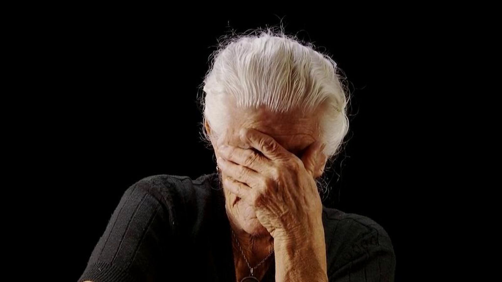 El silencio de otros - avance