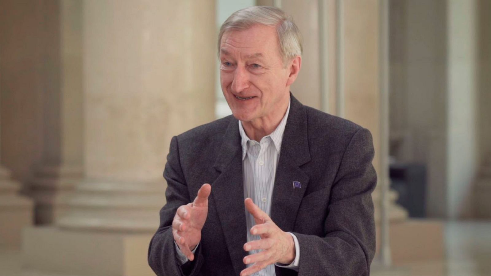 En el programa de esta semana entrevistamos en exclusiva a Julian Barnes por 'La única historia'