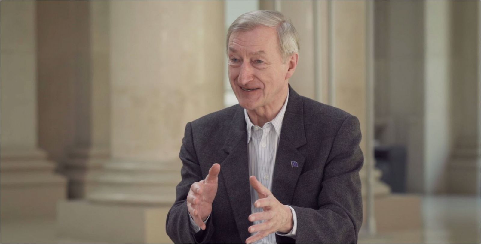 En el programa de esta semana entrevistamos en exclusiva a Julian Barnes por 'La única historia' (VO)