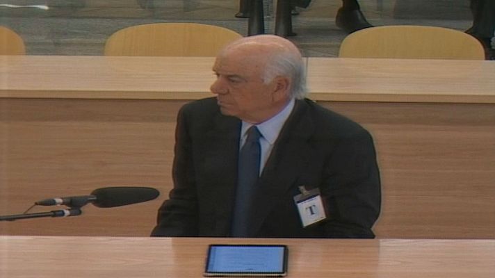Telediario 1 - Francisco González (BBVA) creyó que podía parar la salida a Bolsa de Bankia no participando en ella: "Eso no valía nada"