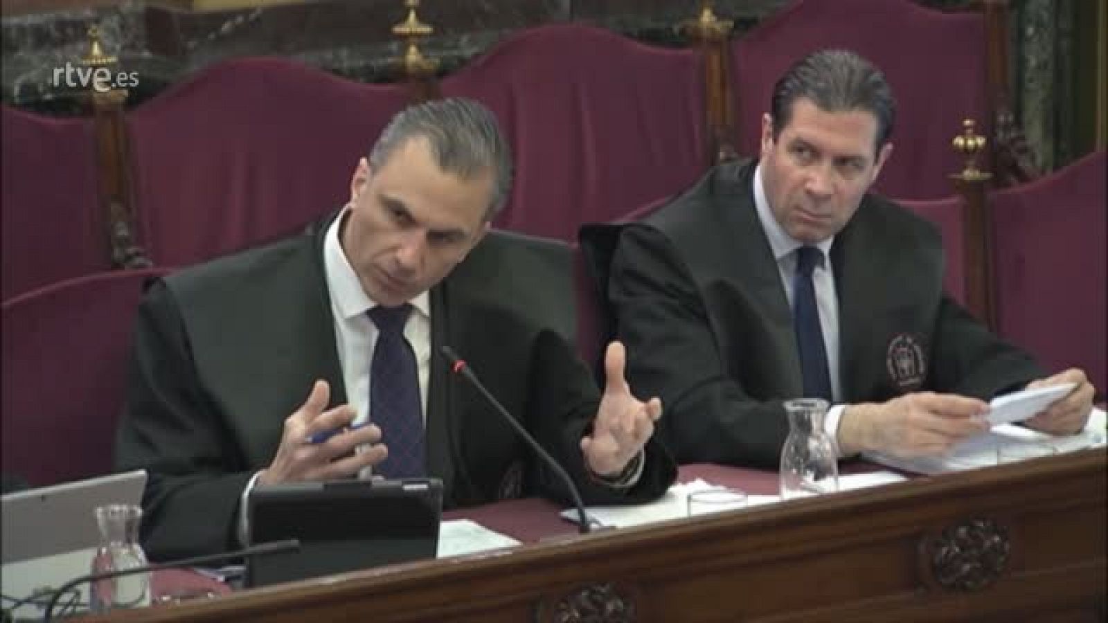 Un segundo comisario asegura que Puigdemont contempl declarar la independencia el 1-O si haba "alguna desgracia"