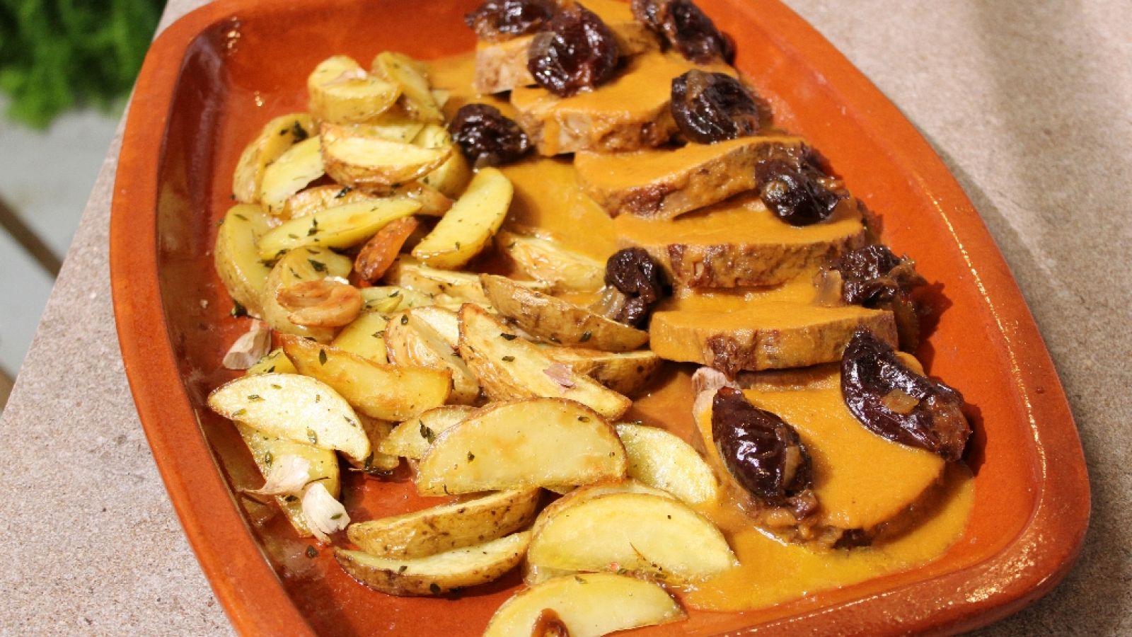 Hacer de comer - Redondo de ternera mechado y lasaña - ver ahora