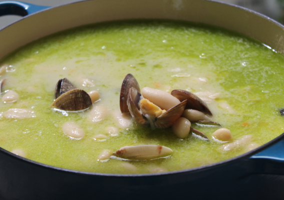 RTVE Cocina - "Fabes con almejas" de Marcos Morán