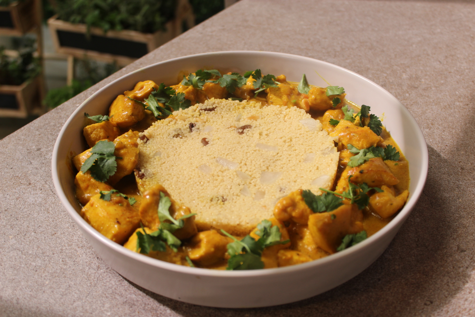 Hacer de comer - Hojaldre de espinacas y pollo al curry