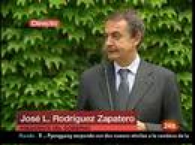  El presidente del Gobierno, José Luis Rodríguez Zapatero, ha dicho desconocer la información que apunta a las subveciones millonarias que el ex presidente andaluz otorgó a su hija y ha añadido: "Siempre tengo presunción favorable al buen comportamie