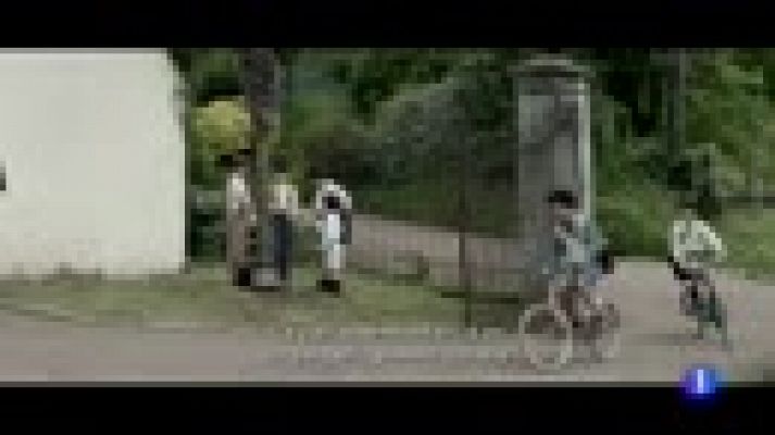 Telediario 1 - 'El hijo del acordeonista', la historia de una amistad con el franquismo y ETA como contexto