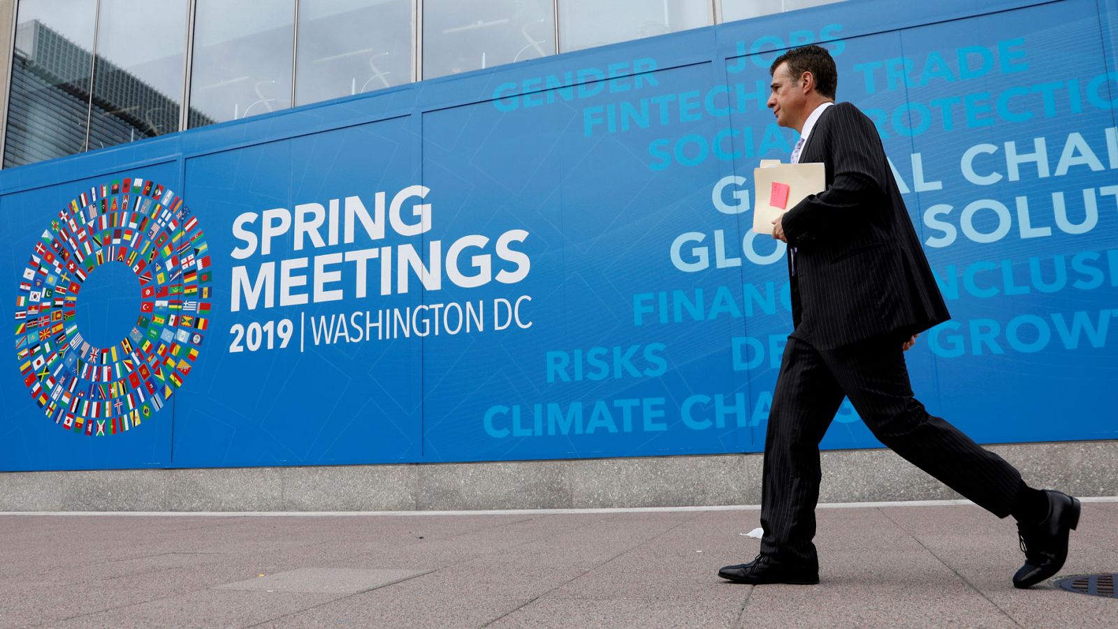 España resistirá mejor la desaceleración económica que las demás grandes economías de la zona euro, según el FMI