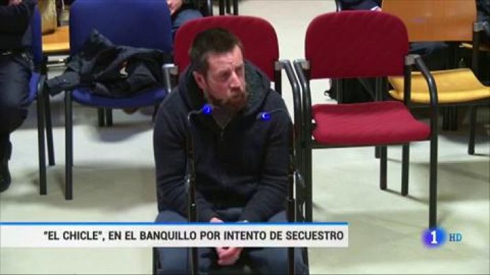 Telediario 1 - El Chicle asegura que no intentó raptar a la joven de Boiro y que solo quería robarle el móvil