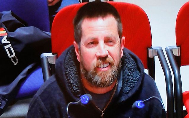 Telediario 1 - El Chicle asegura que no intentó raptar a la joven de Boiro y que solo quería robarle el móvil