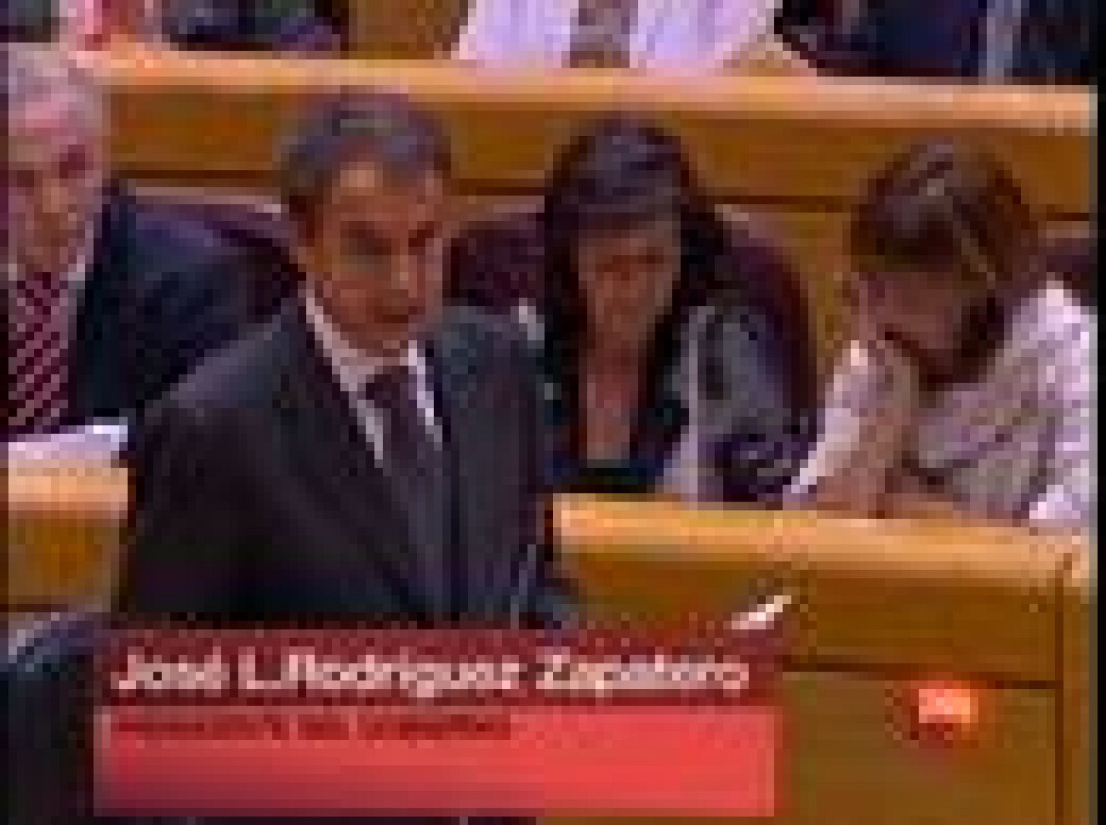 Escudero reprocha a Zapatero la ausencia de reformas para salir de la crisis | Ver