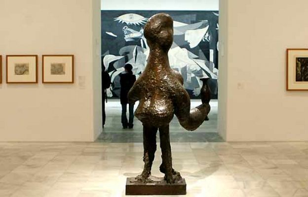 La 2 Noticias - El Reina Sofía se reorganiza