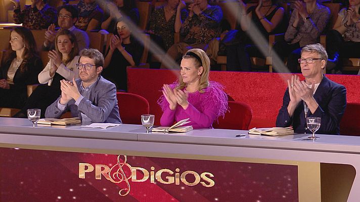 Lucía y Raúl pasan a la final en la categoría de canto