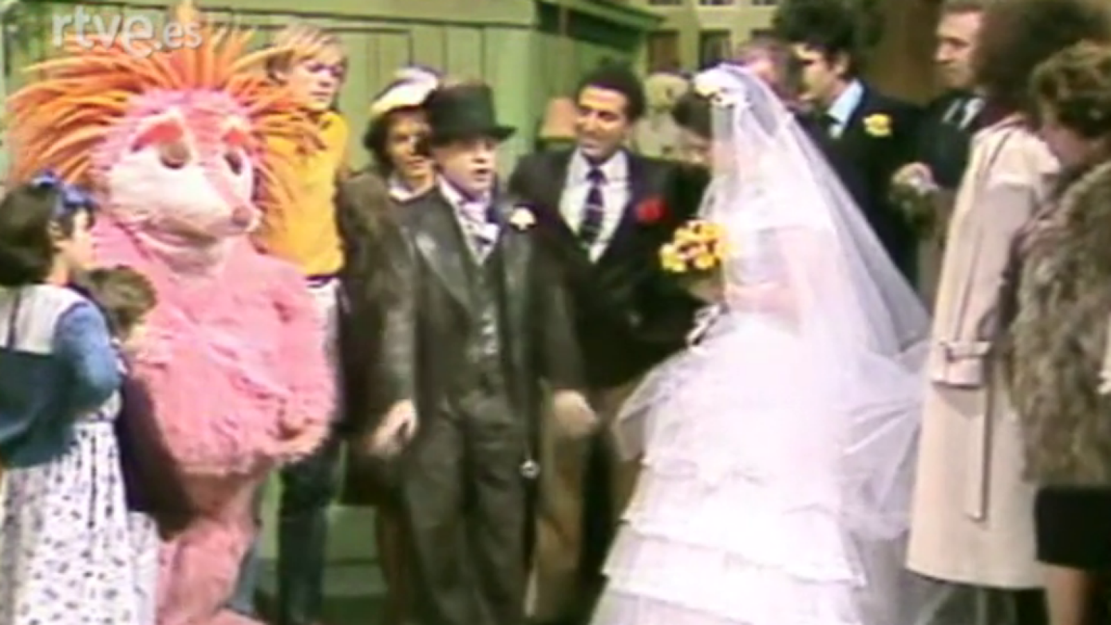 Barrio Sésamo - Vivan los novios