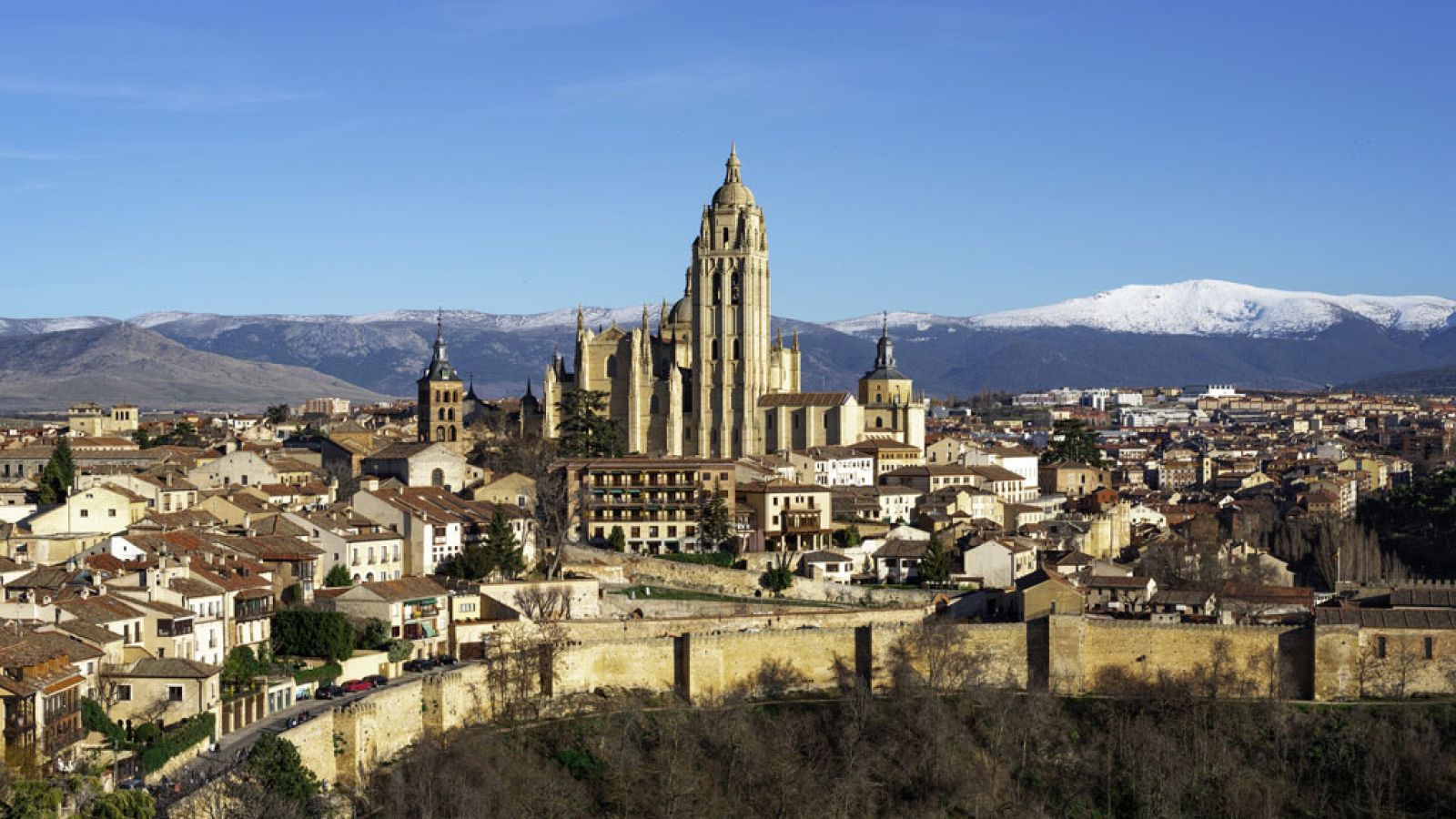 Poco nuboso o despejado en la mayor parte de la Península - Ver ahora
