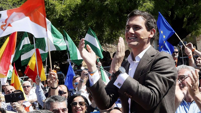 Albert Rivera ha prometido que, si gobierna los autónomos tendrán el mismo derecho a paro que el resto de los trabajadores del régimen general.