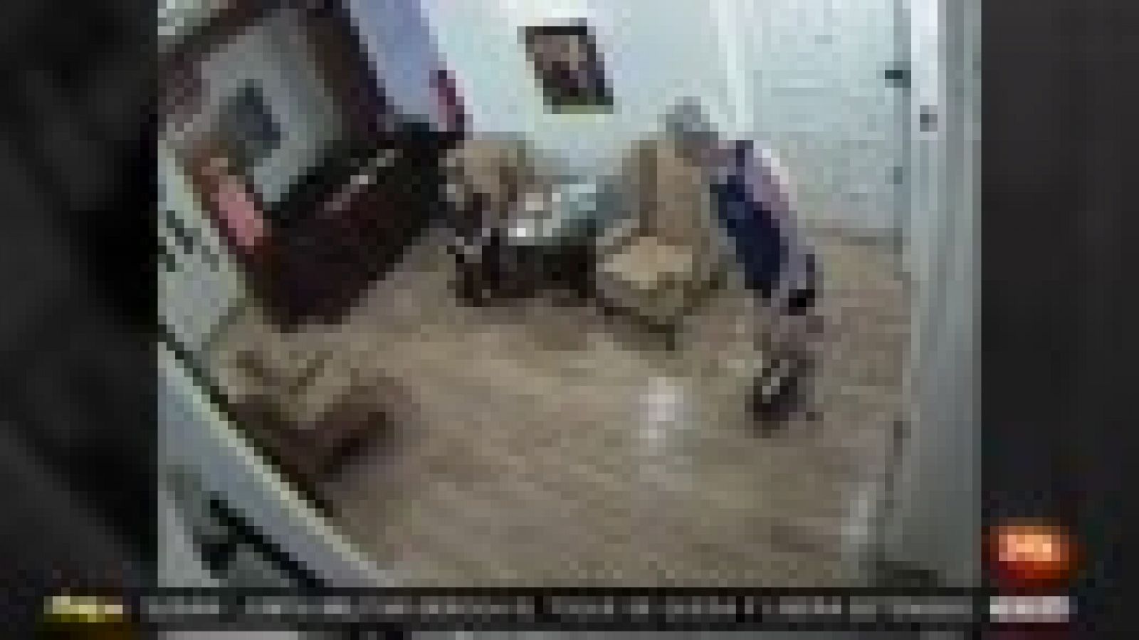 La vida de Assange en la embajada de Ecuador, donde protagonizó momentos tensos con miembros de seguridad