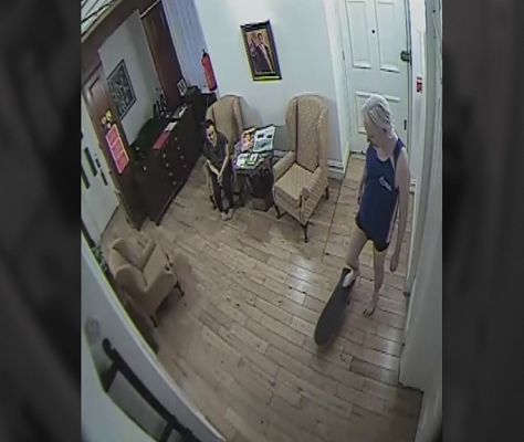 Telediario 1 - La vida de Assange en la embajada de Ecuador, con fricciones con los trabajadores diplomáticos