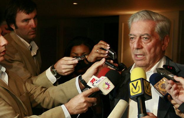  - Venezuela retiene a Vargas Llosa