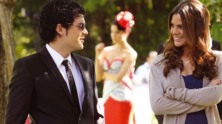 Versión española - Tensión sexual no resuelta