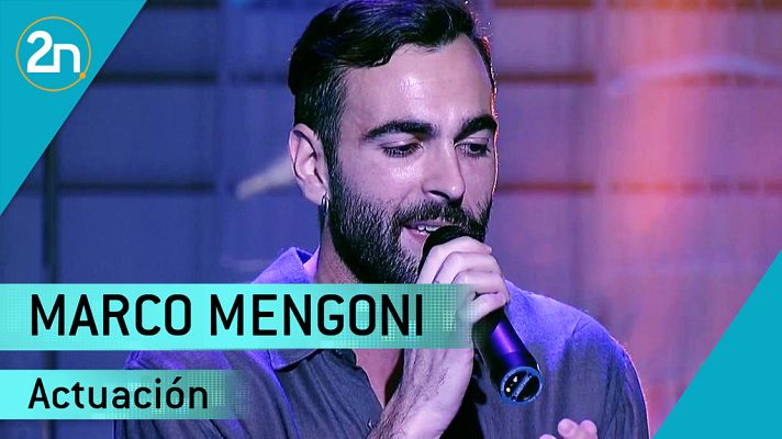 La 2 Noticias - Marco Mengoni canta 'Hola'