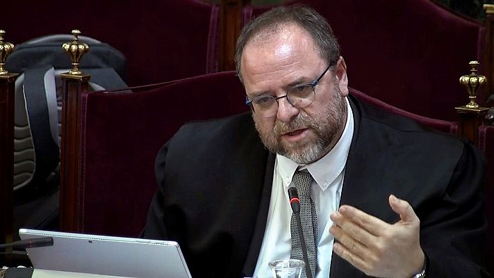 Informativo 24h - Un abogado de Cuixart se queja de que a la Fiscalía se le "tolere" preguntar de forma que ellos no pueden