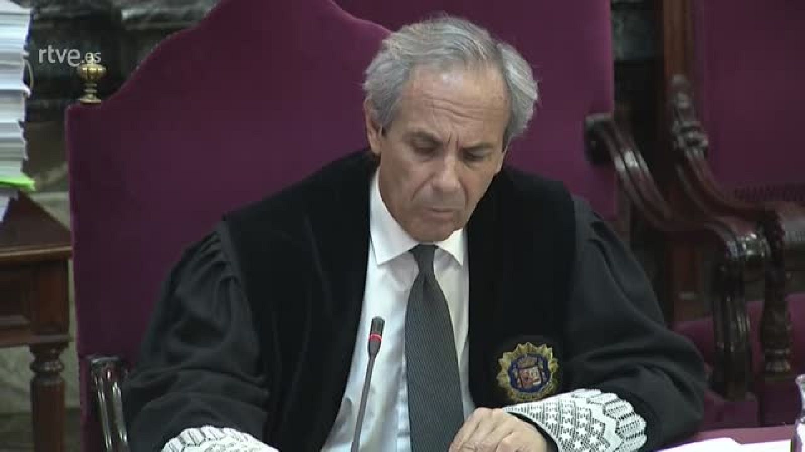 Un inspector de Policía del 1-O declara que les arrebataron las urnas que habían requisado agrediendo a los agentes