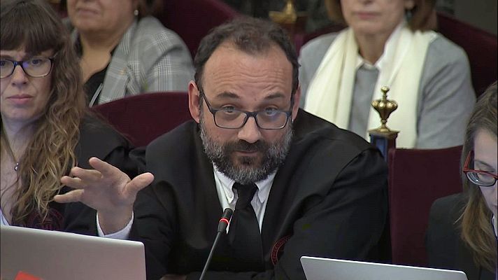 Informativo 24h - Marchena, al abogado Salellas: "La pregunta no es pertinente, llevamos 20 sesiones hablando de la masa"