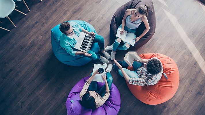 Telediario 1 - El reto de levantar proyectos en el Día Mundial del Emprendimiento