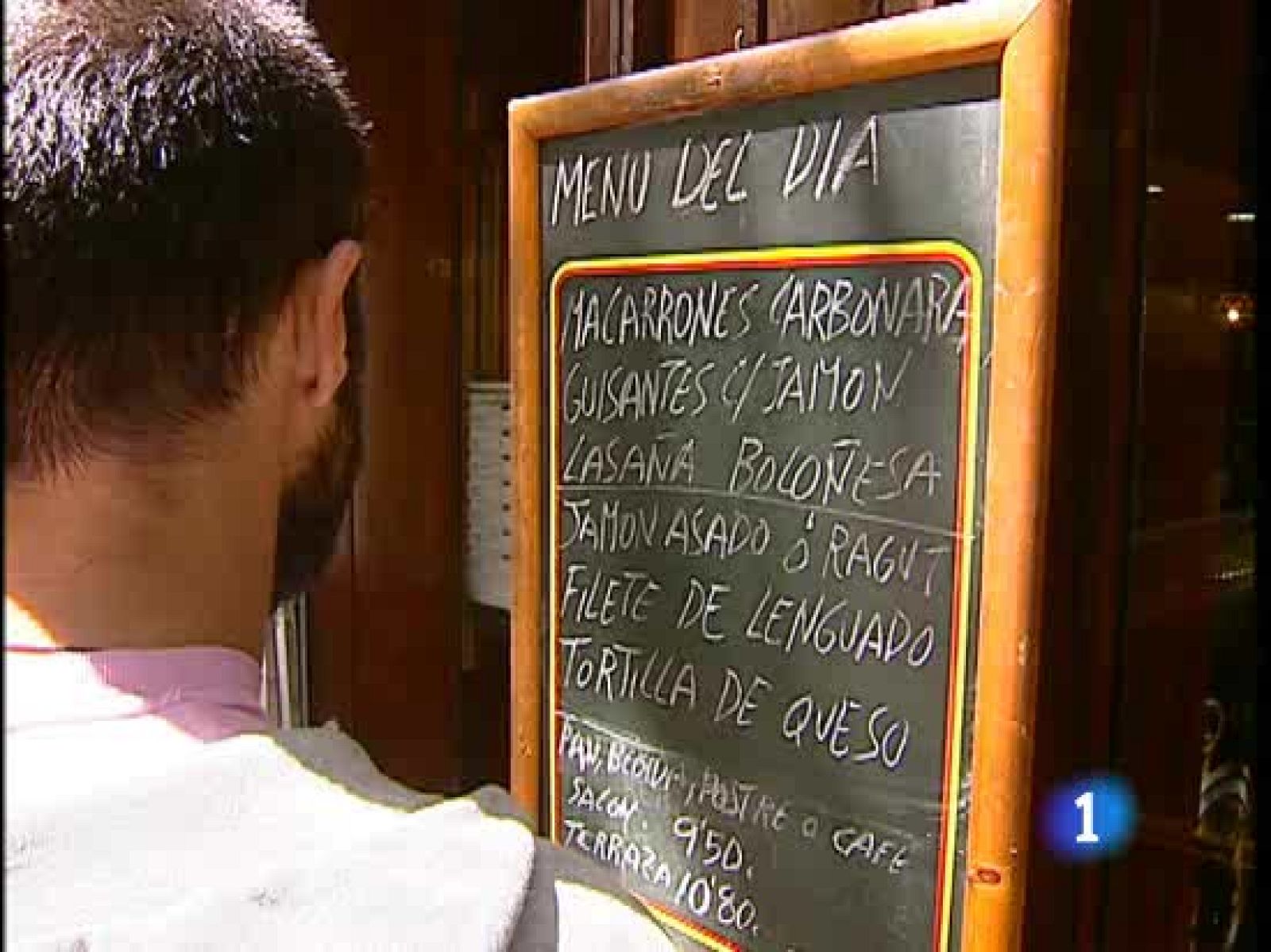 Mas del 30% del presupuesto que tenemos para alimentación lo gastamos en comer fuera. Si no vamos con cuidado acumulamos más calorías de las debidas y eso se traduce en kilos de más y salud de menos.