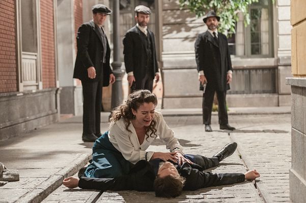 Acacias 38 - Cristóbal dispara a Samuel