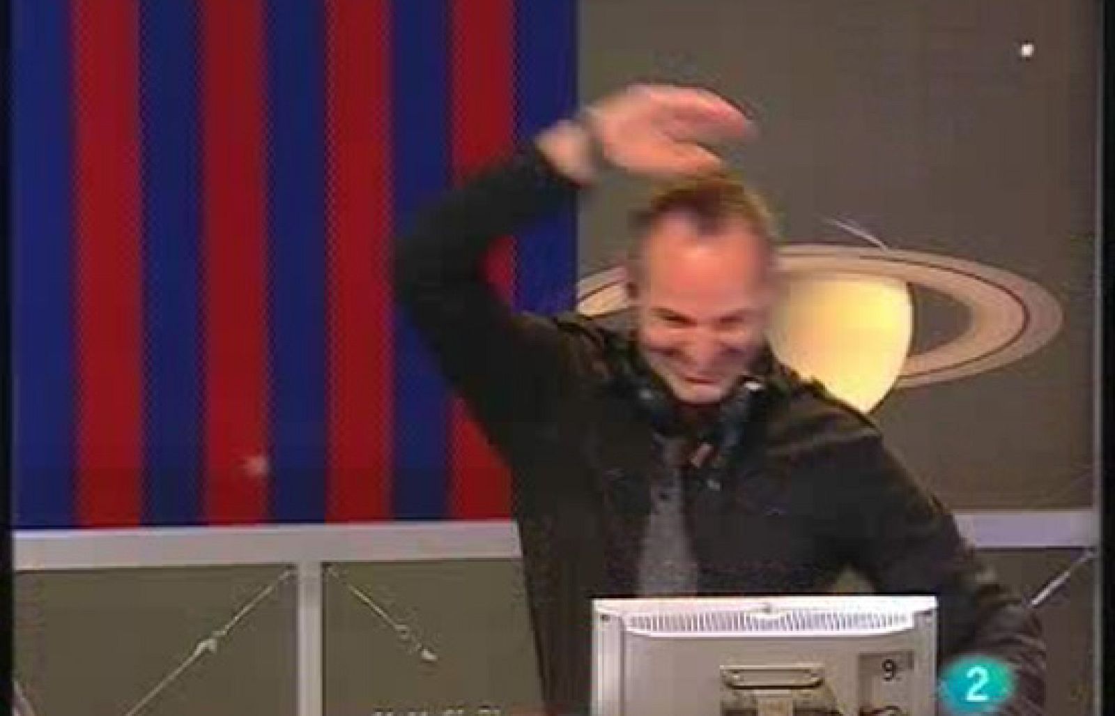 A Disculpin... presentem els himnes alternatius del Barça - Disculpin la interrupció | Veure