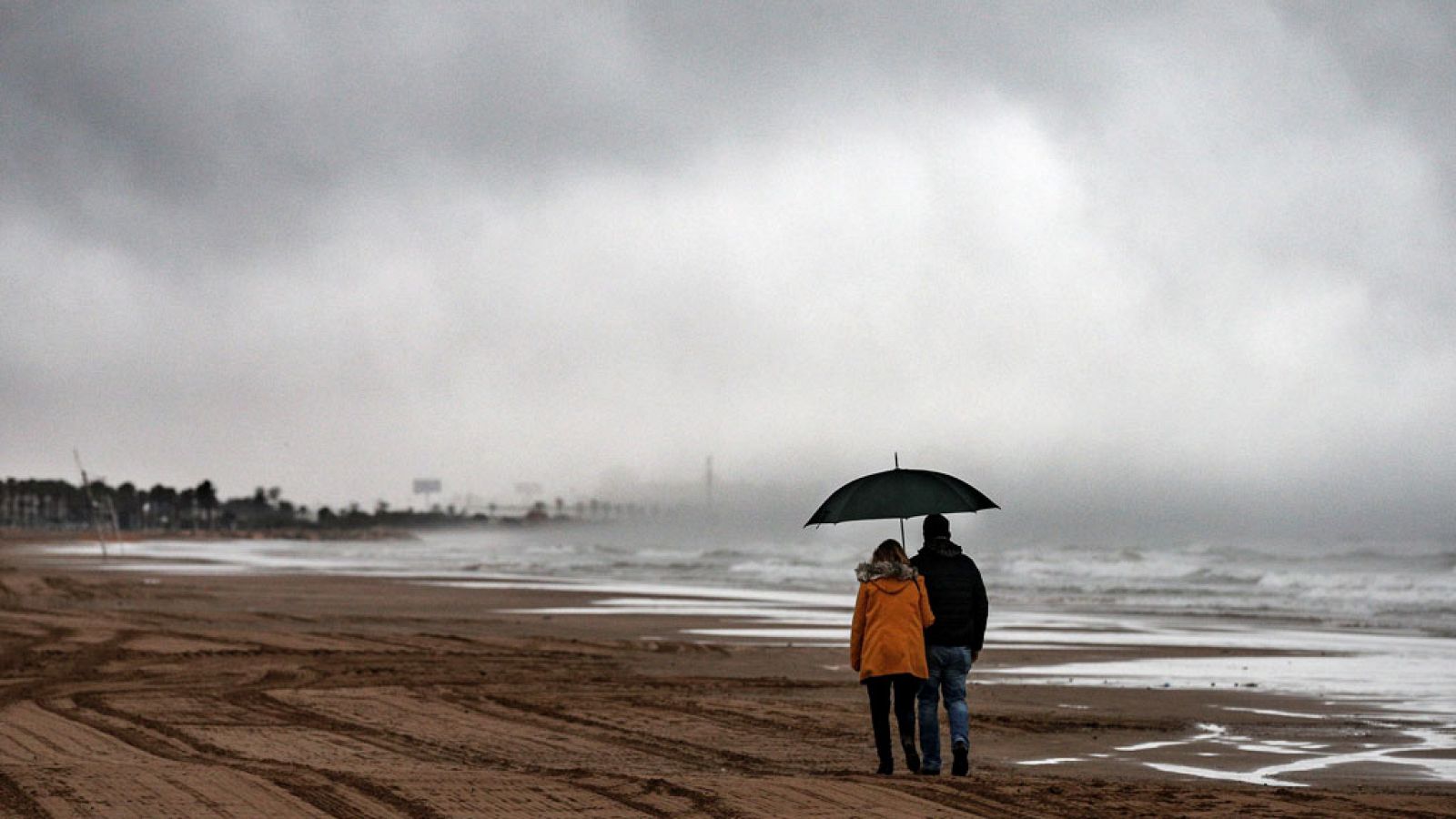 El tiempo: Fuertes precipitaciones en puntos del tercio oriental peninsular | RTVE Play