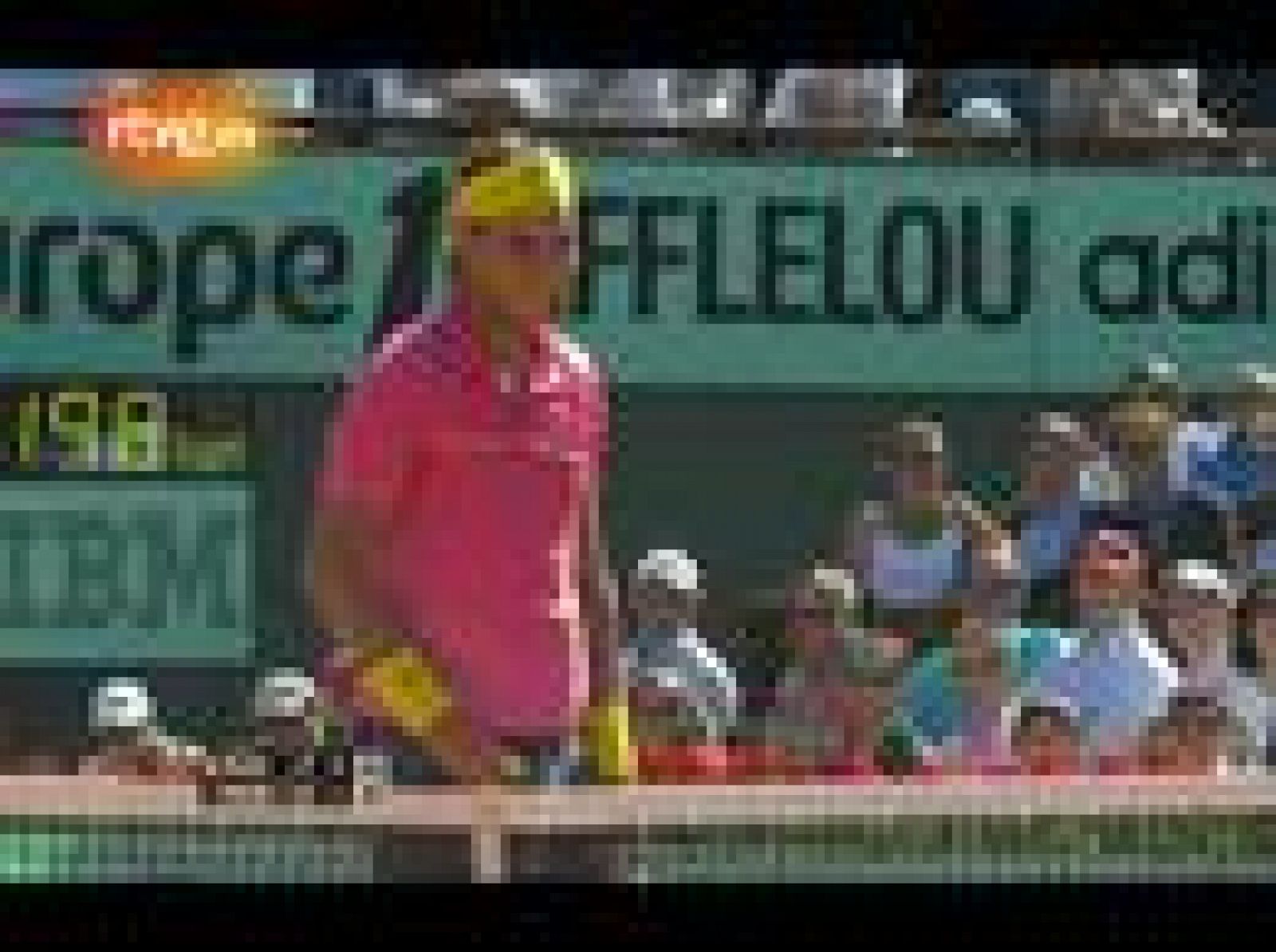 Rafael Nadal se ha deshecho sin problemas del australiano Leyton Hewitt y a está en octavos de Roland Garros. 