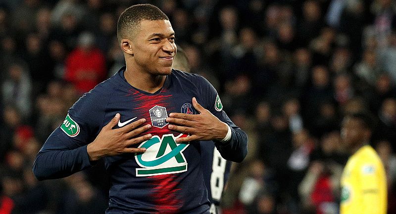 Kylian Mbappe, el hombre del año en el fútbol francés, disfrutó de su exhibición particular con el París Saint Germain, campeón por octava vez de la Ligue 1 de Francia, un título asegurado antes del duelo contra el Mónaco.