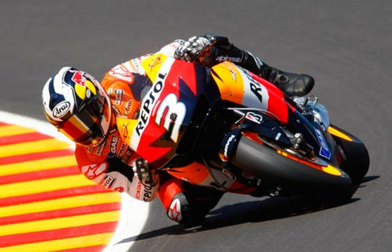 Dani Pedrosa está padeciendo fuertes dolores que le impiden competir con normalidad en Mugello.