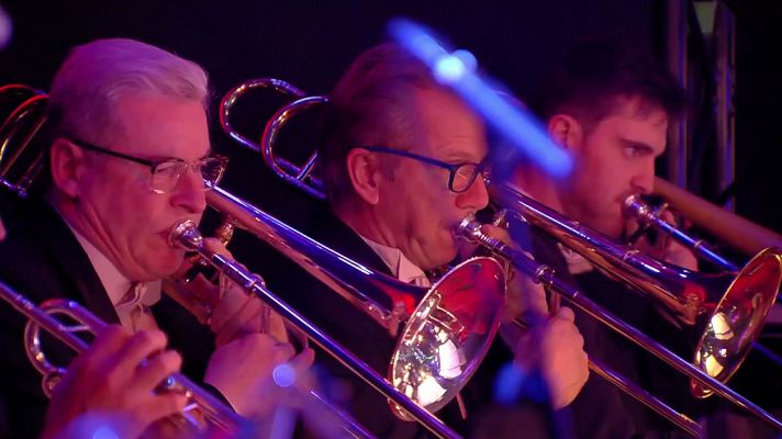 La orquesta interpreta la B.S.O. de ¿Parque Jurásico¿